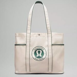 Daily Multi-Pocket Canvas Tote Bag 20L